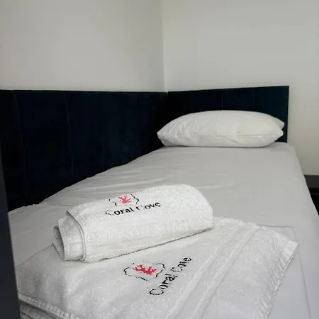 Seaside Family Friendly House With A Swimming Pool - Vinacac, Korcula - 24996